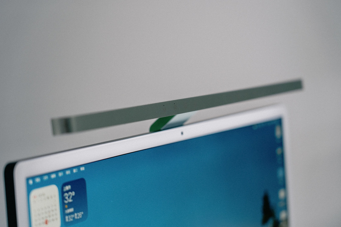 屏幕挂灯的九年迭代:从初代 ScreenBar 到 iScreenBar